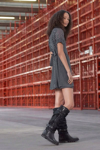 Look 16